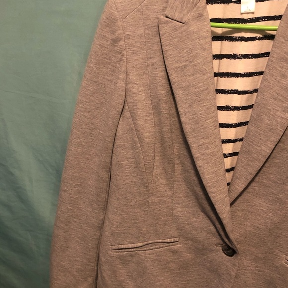 Grey Loft blazer - Picture 2 of 3